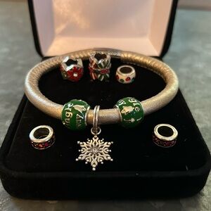 Brighton Silver and Green Woodstock Bracelet with 5 additional beads